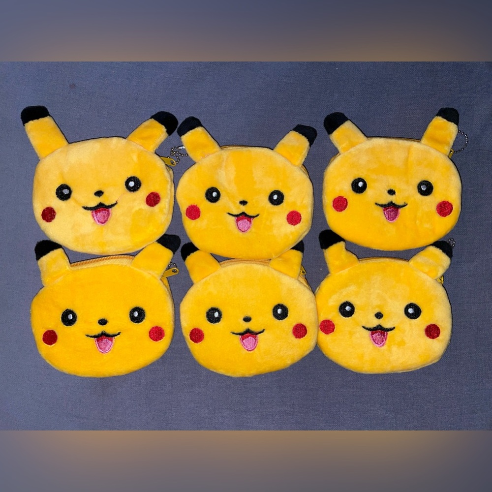 6 PIKACHU COIN POUCHES